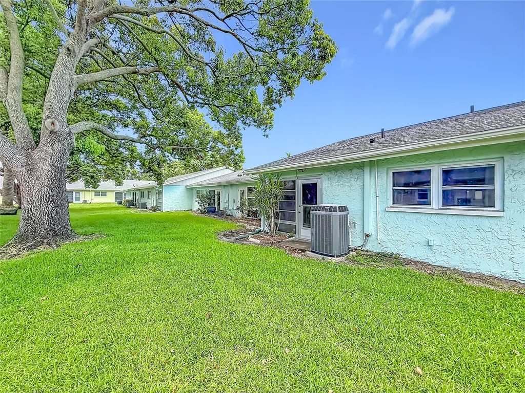 2465 Northside Drive Clearwater FL 33761