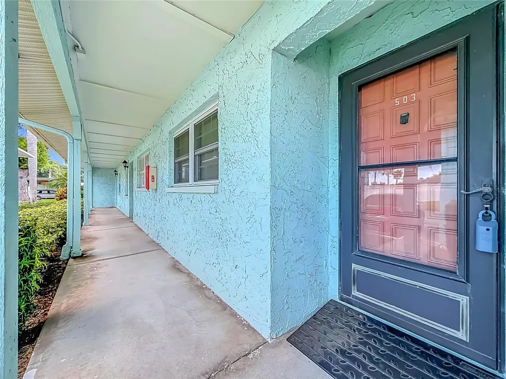 2465 Northside Drive Clearwater FL 33761
