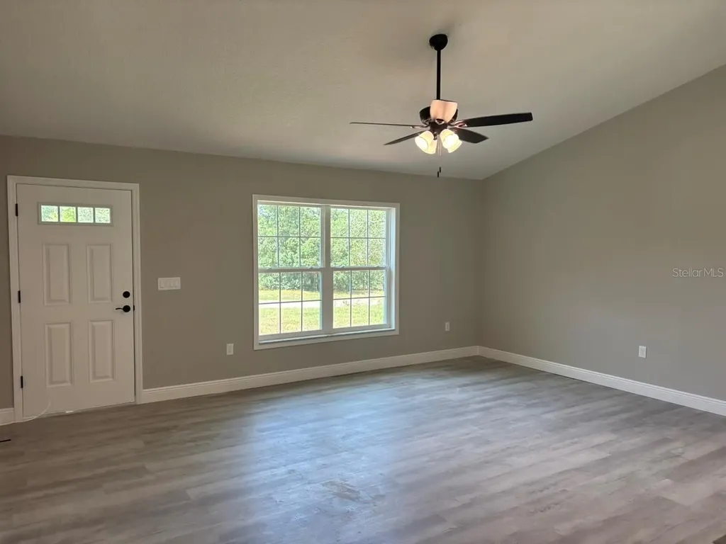 1854 W Cary Drive Dunnellon FL 34434
