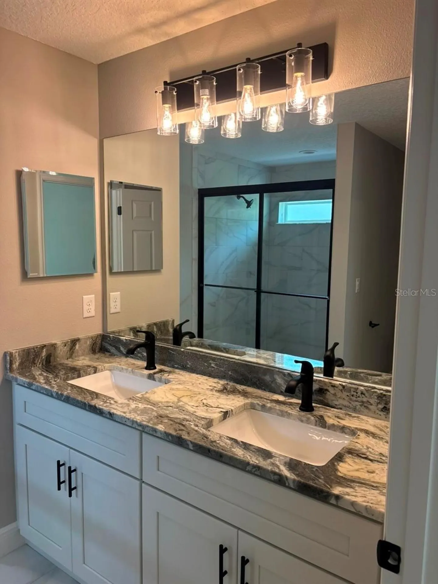 1854 W Cary Drive Dunnellon FL 34434