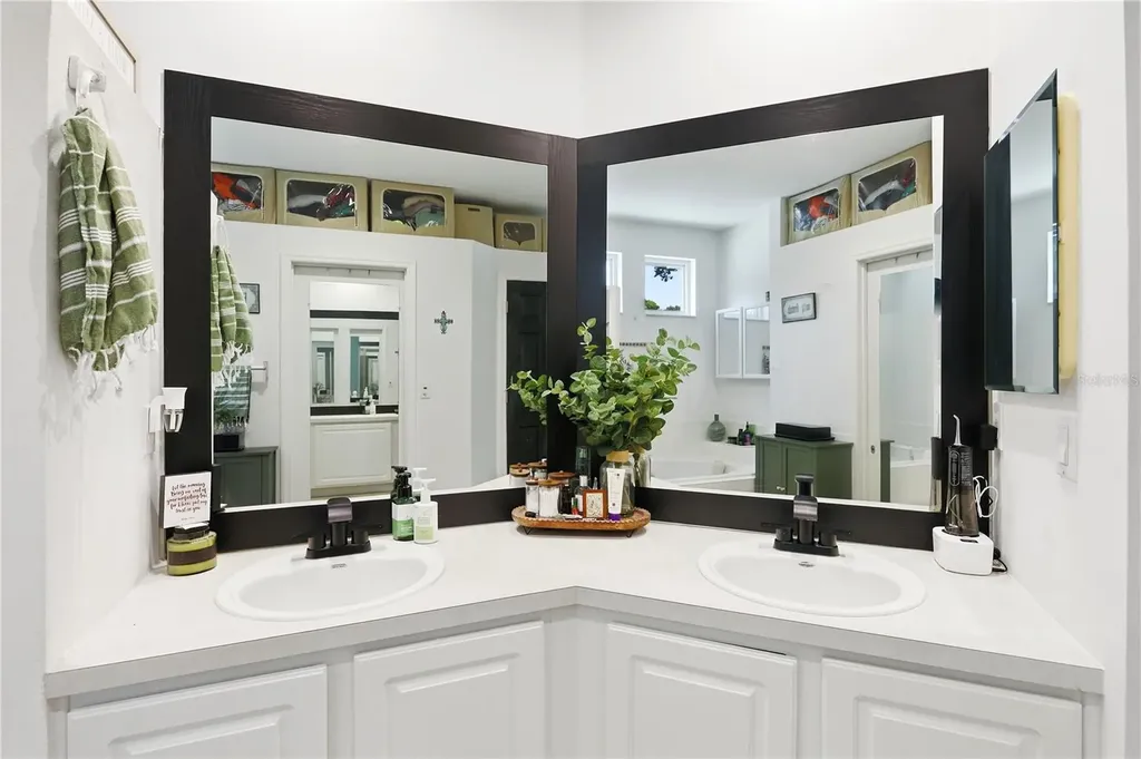 13706 Via Roma Circle Clermont FL 34711