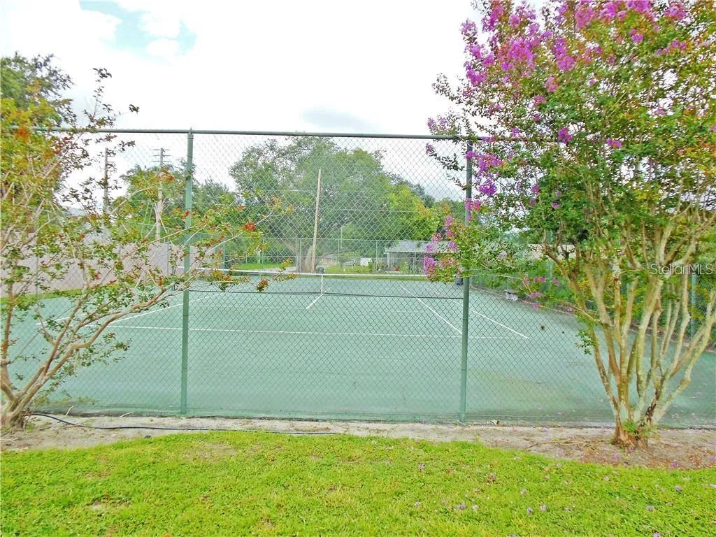 525 Conway Road Orlando FL 32807