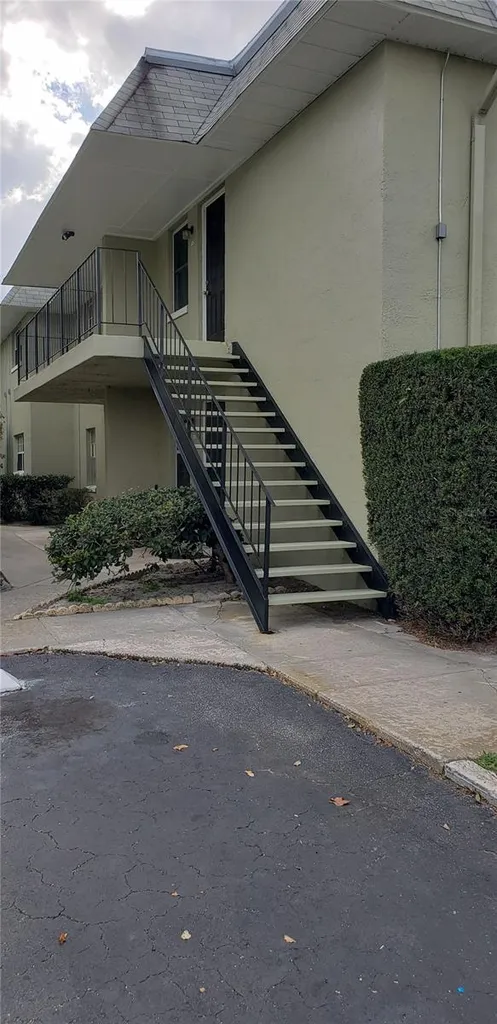 525 Conway Road Orlando FL 32807