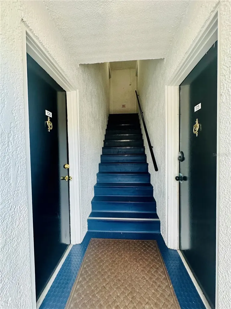525 Conway Road Orlando FL 32807