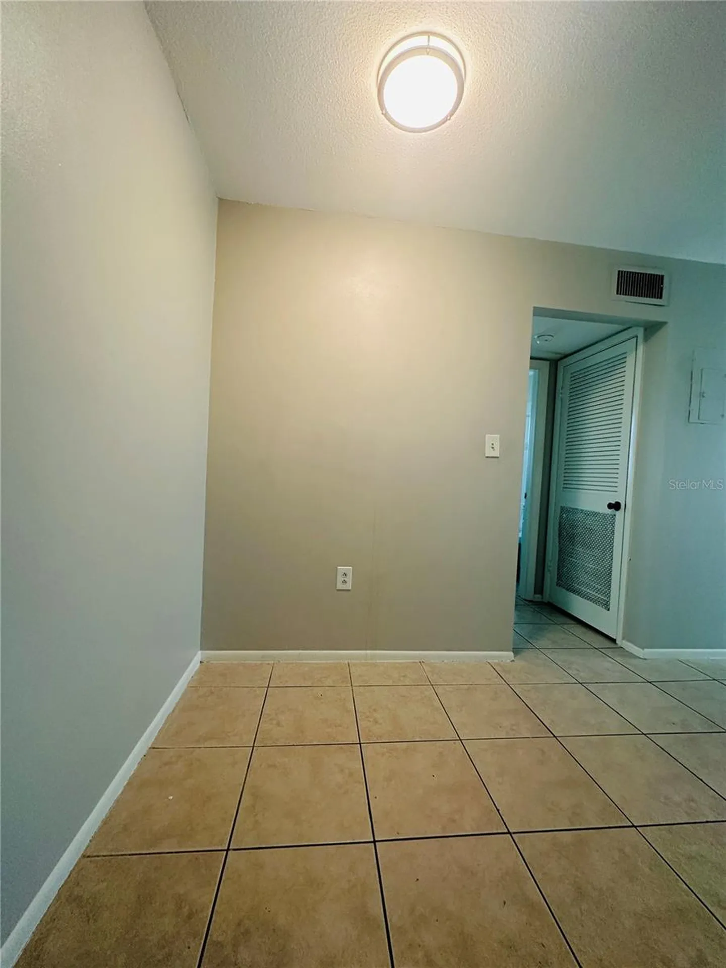 525 Conway Road Orlando FL 32807