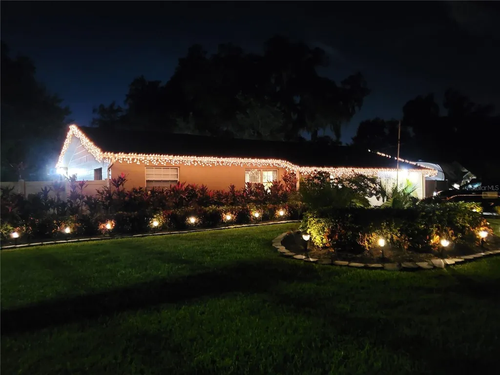 916 Vermont Avenue St Cloud FL 34769
