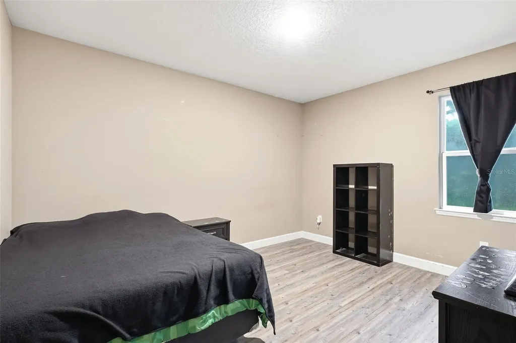 425 Spring Garden Avenue De Leon Springs FL 32130