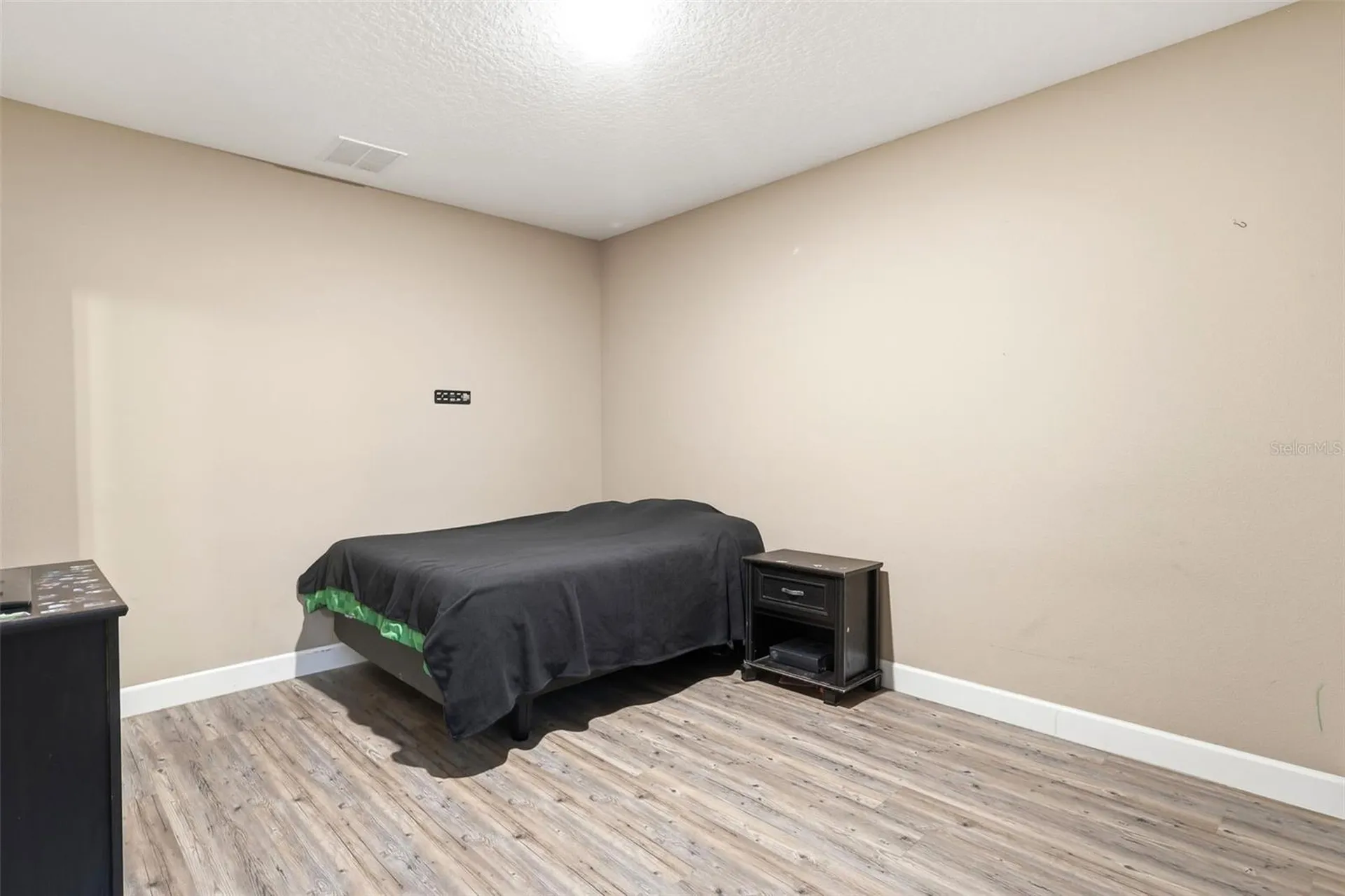 425 Spring Garden Avenue De Leon Springs FL 32130