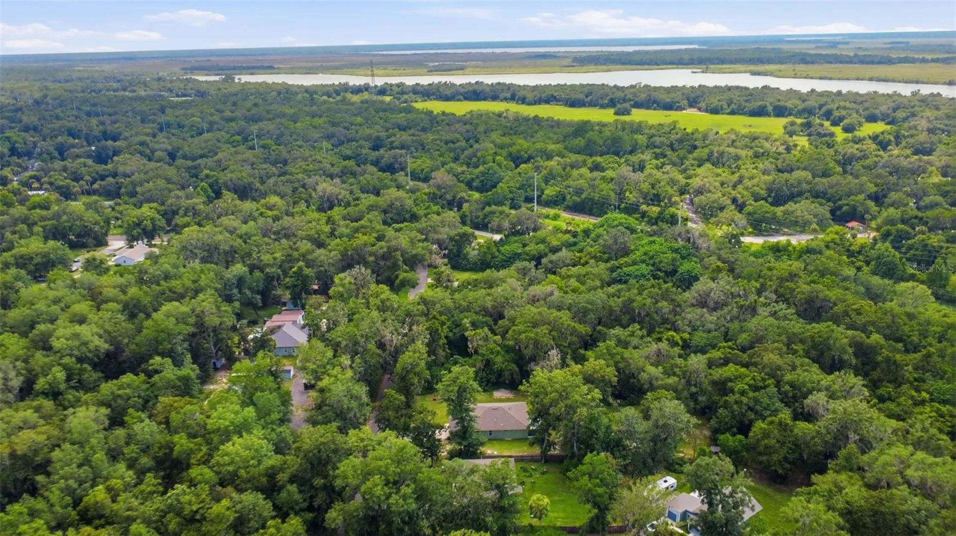 425 Spring Garden Avenue De Leon Springs FL 32130