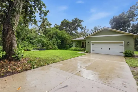 425 Spring Garden Avenue De Leon Springs FL 32130
