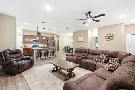 425 Spring Garden Avenue De Leon Springs FL 32130