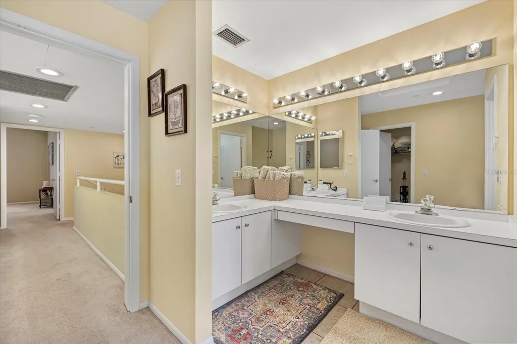 2012 Harbourside Drive Longboat Key FL 34228