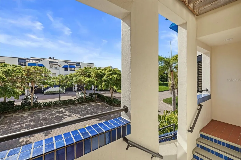 2012 Harbourside Drive Longboat Key FL 34228