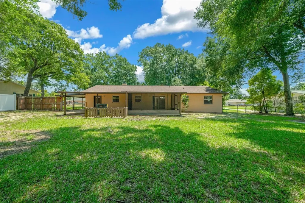 1820 SE 57th Avenue Ocala FL 34480