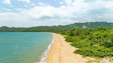 Comm. Playa, Carr. 401 Km. Hm 1.9 Anasco PR 00610