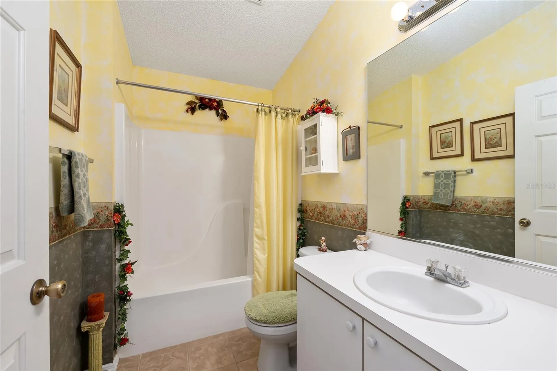 2734 Moncayo Avenue The Villages FL 32162