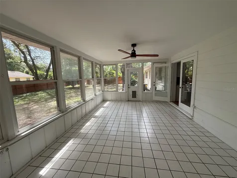 3929 SW 21st Street Gainesville FL 32608