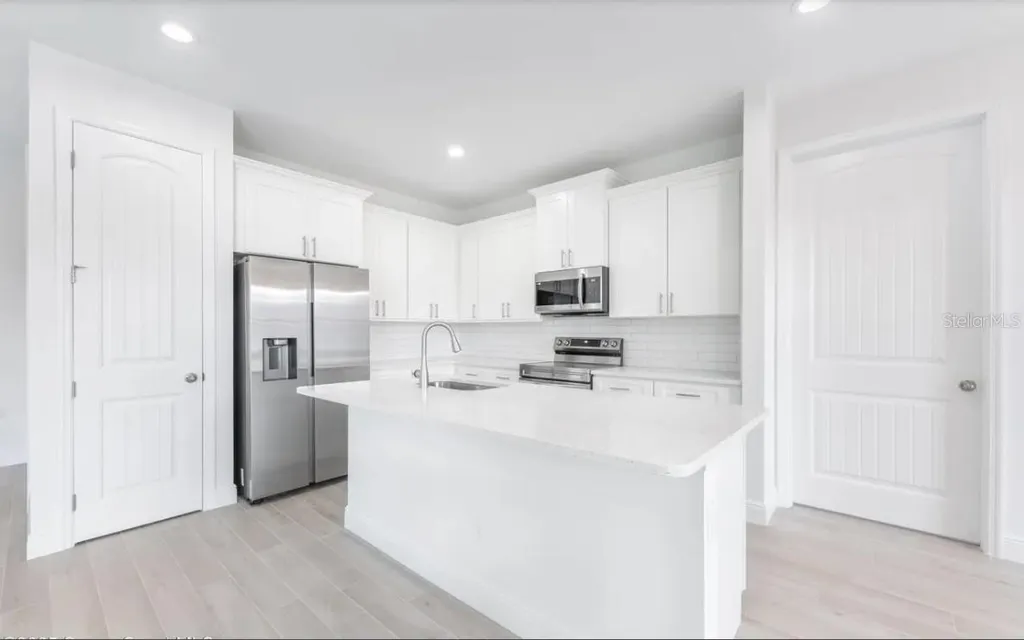 335 Franzing St SW Palm Bay FL 32908