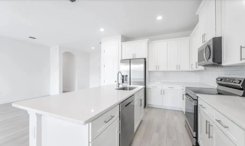335 Franzing St SW Palm Bay FL 32908