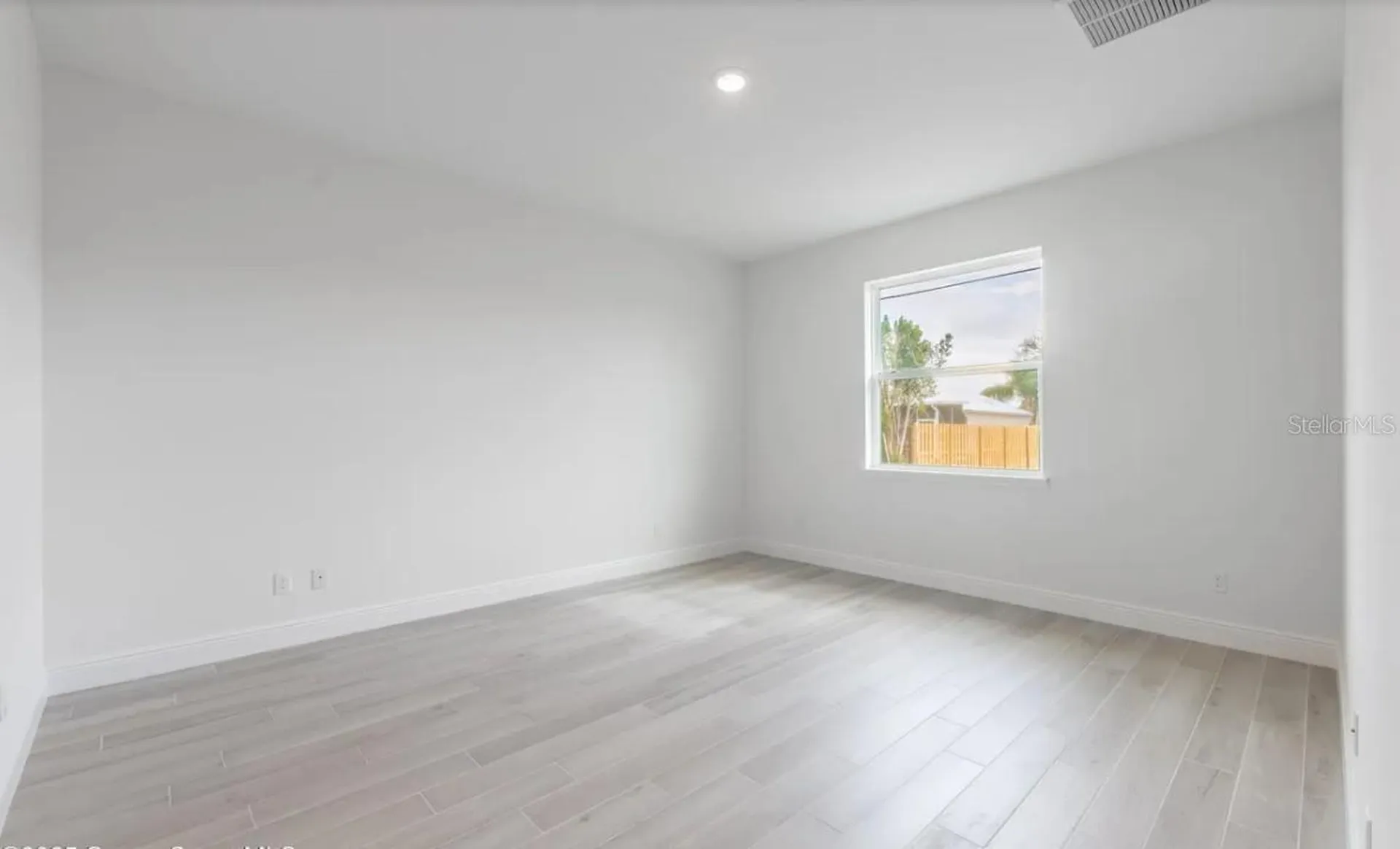 335 Franzing St SW Palm Bay FL 32908