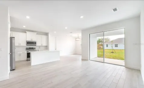 335 Franzing St SW Palm Bay FL 32908