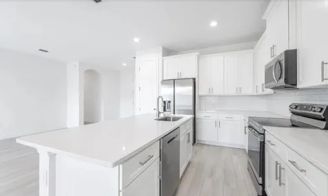 335 Franzing St SW Palm Bay FL 32908