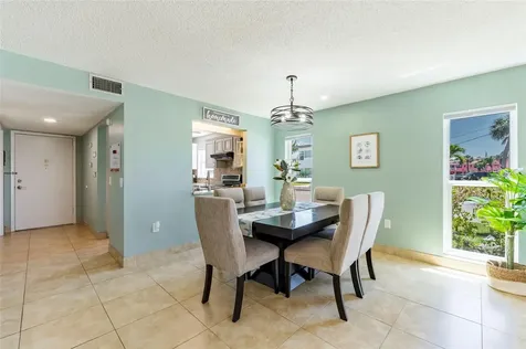 7003 Sunset Way St Pete Beach FL 33706