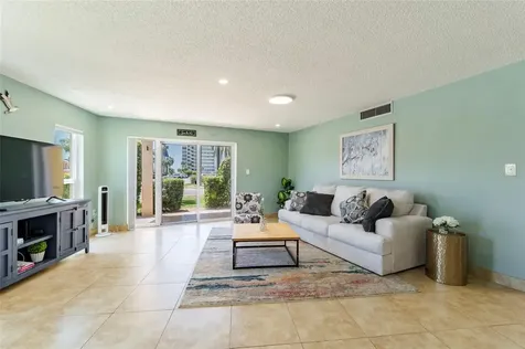 7003 Sunset Way St Pete Beach FL 33706