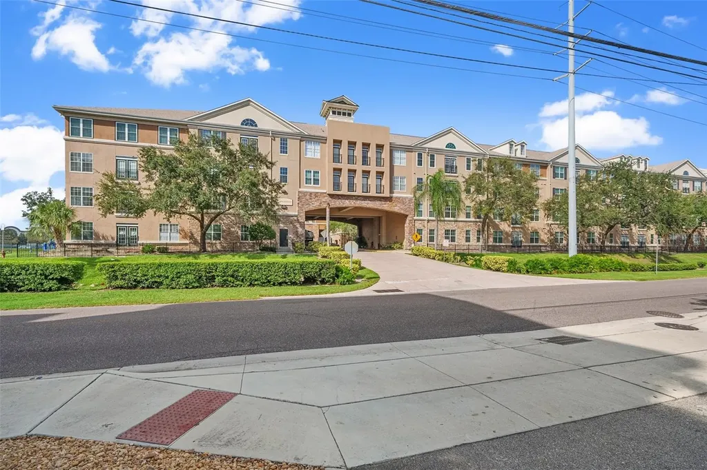 4221 W Spruce Street Tampa FL 33607