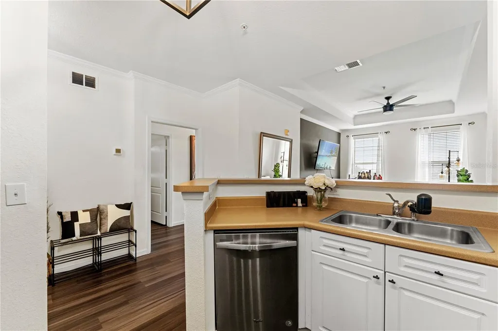 4221 W Spruce Street Tampa FL 33607