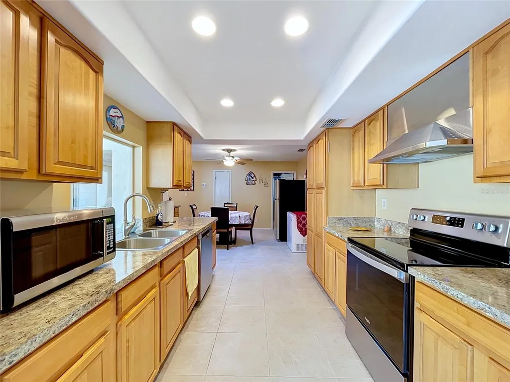 2021 58th Lane N Clearwater FL 33760