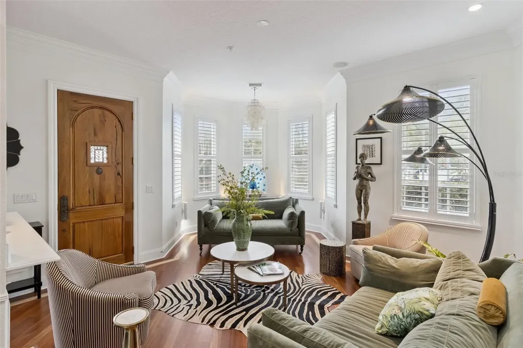 2402 Victoria Gardens Lane Tampa FL 33609