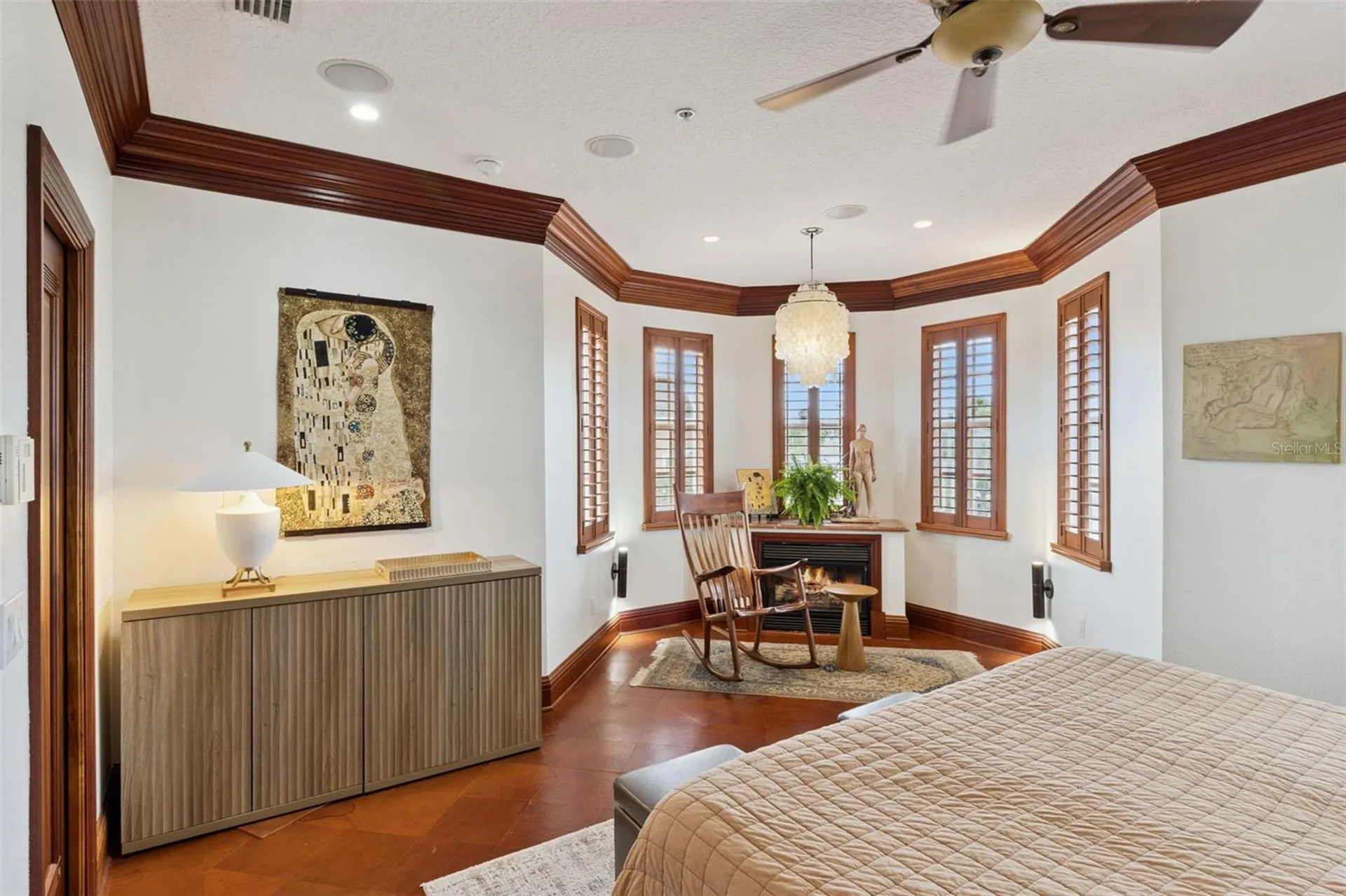 2402 Victoria Gardens Lane Tampa FL 33609