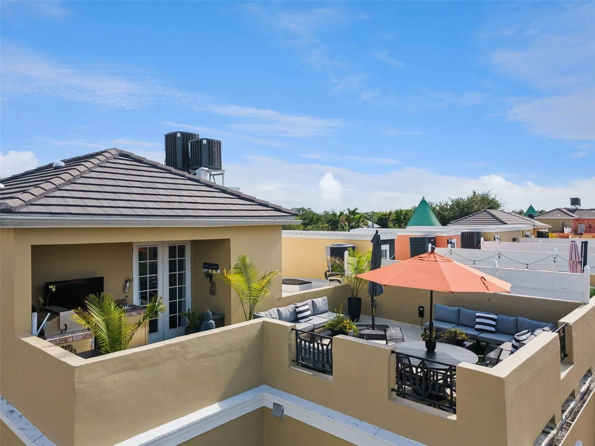 2402 Victoria Gardens Lane Tampa FL 33609