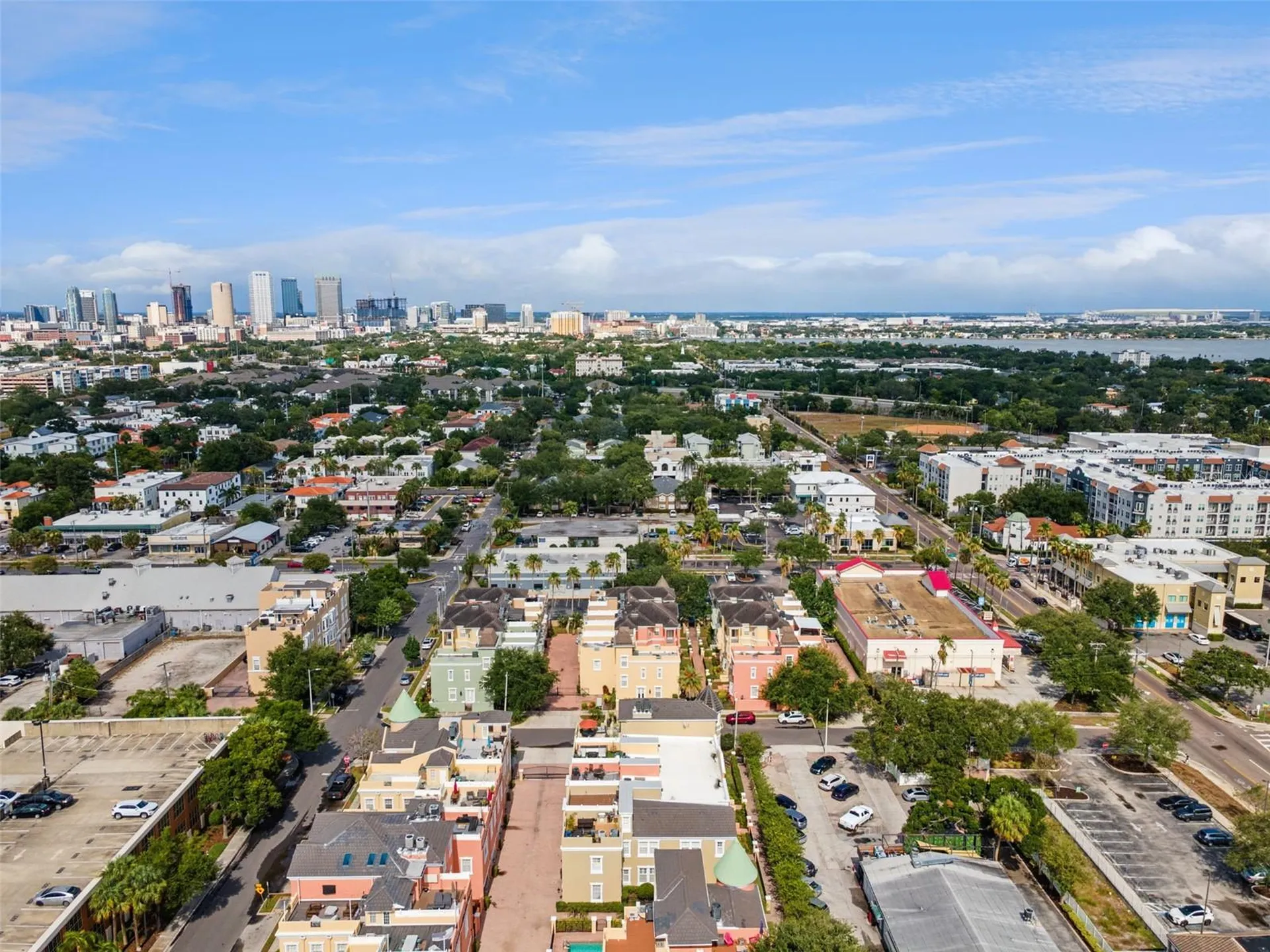 2402 Victoria Gardens Lane Tampa FL 33609