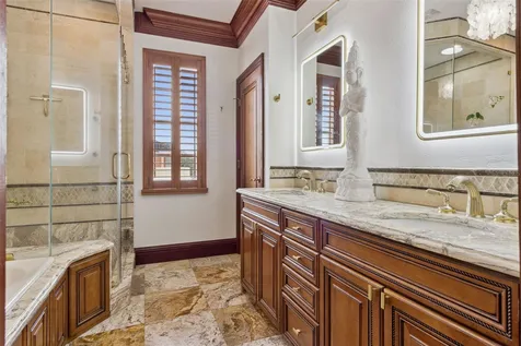 2402 Victoria Gardens Lane Tampa FL 33609