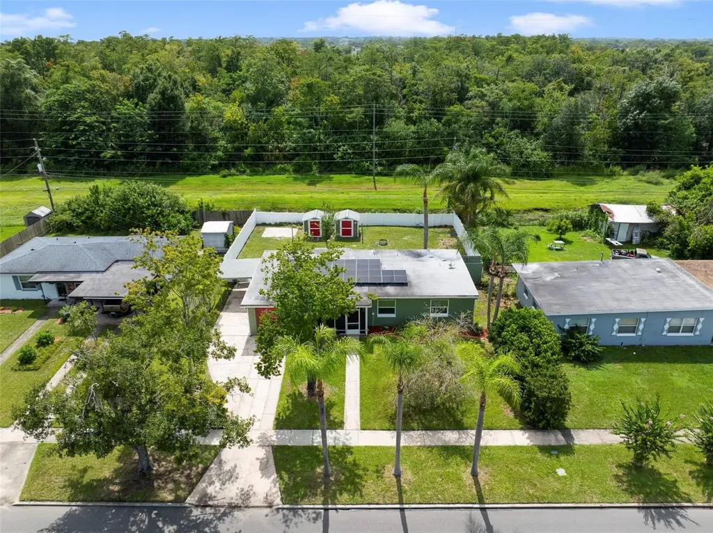 2122 Colton Drive Orlando FL 32822