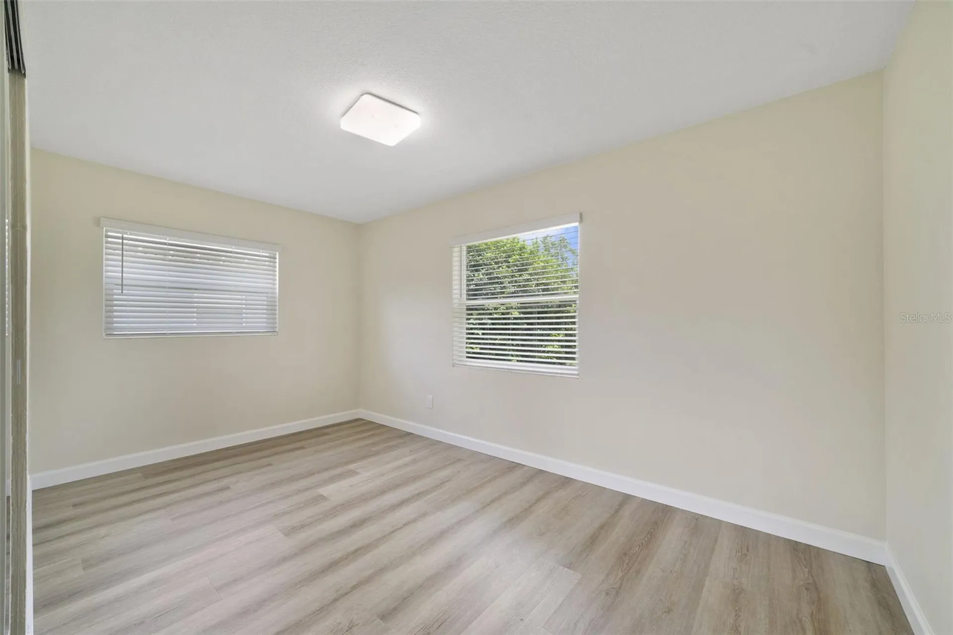 2122 Colton Drive Orlando FL 32822