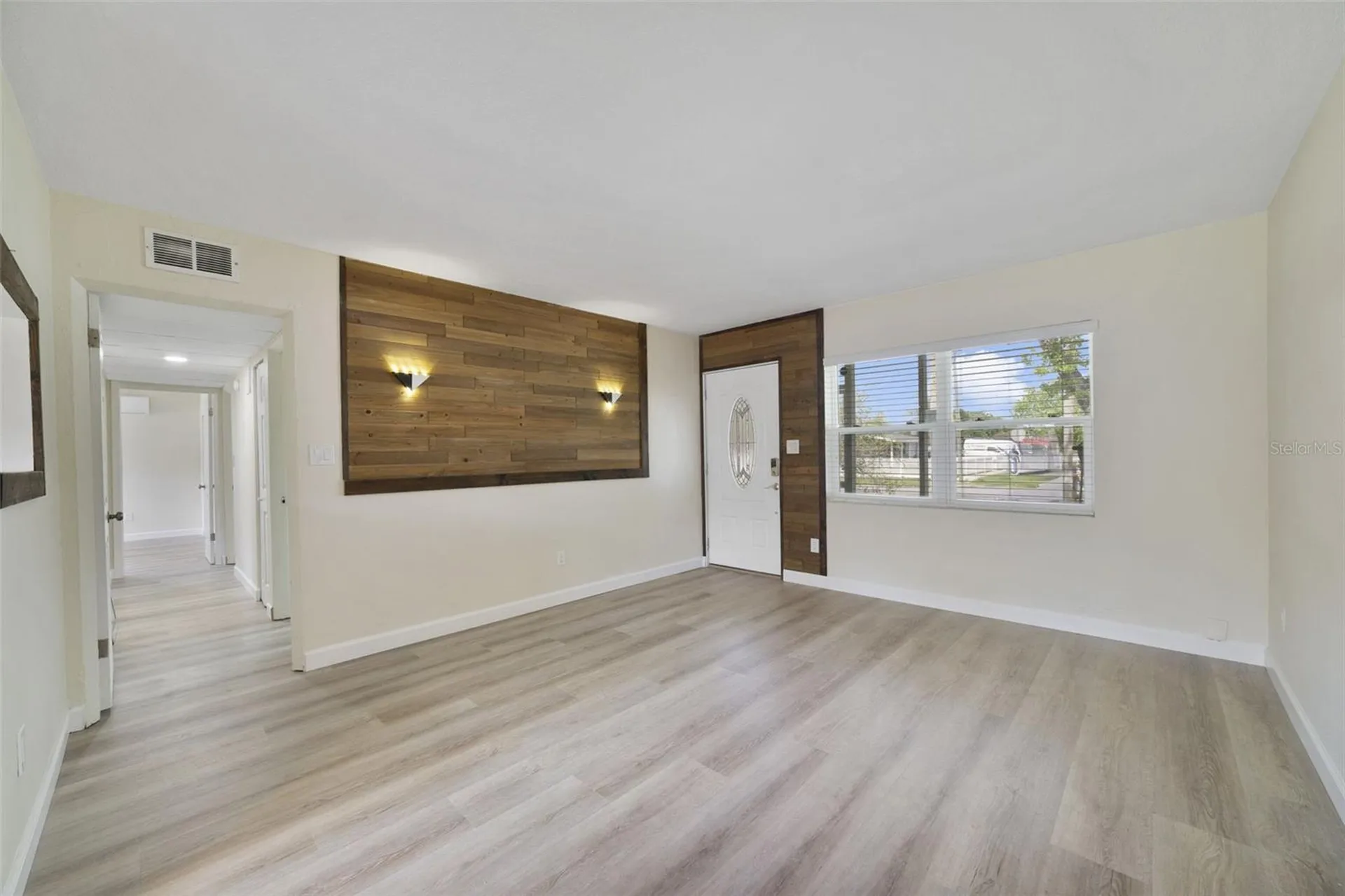 2122 Colton Drive Orlando FL 32822