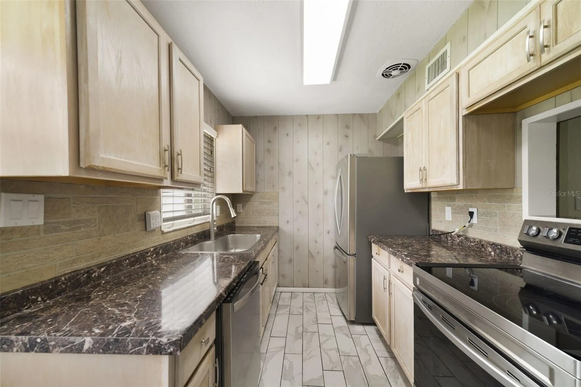 2122 Colton Drive Orlando FL 32822