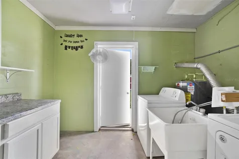 2122 Colton Drive Orlando FL 32822