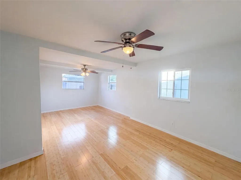 8283 86th Avenue Seminole FL 33777