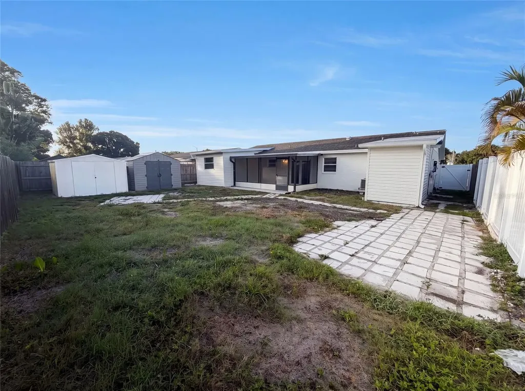 8283 86th Avenue Seminole FL 33777