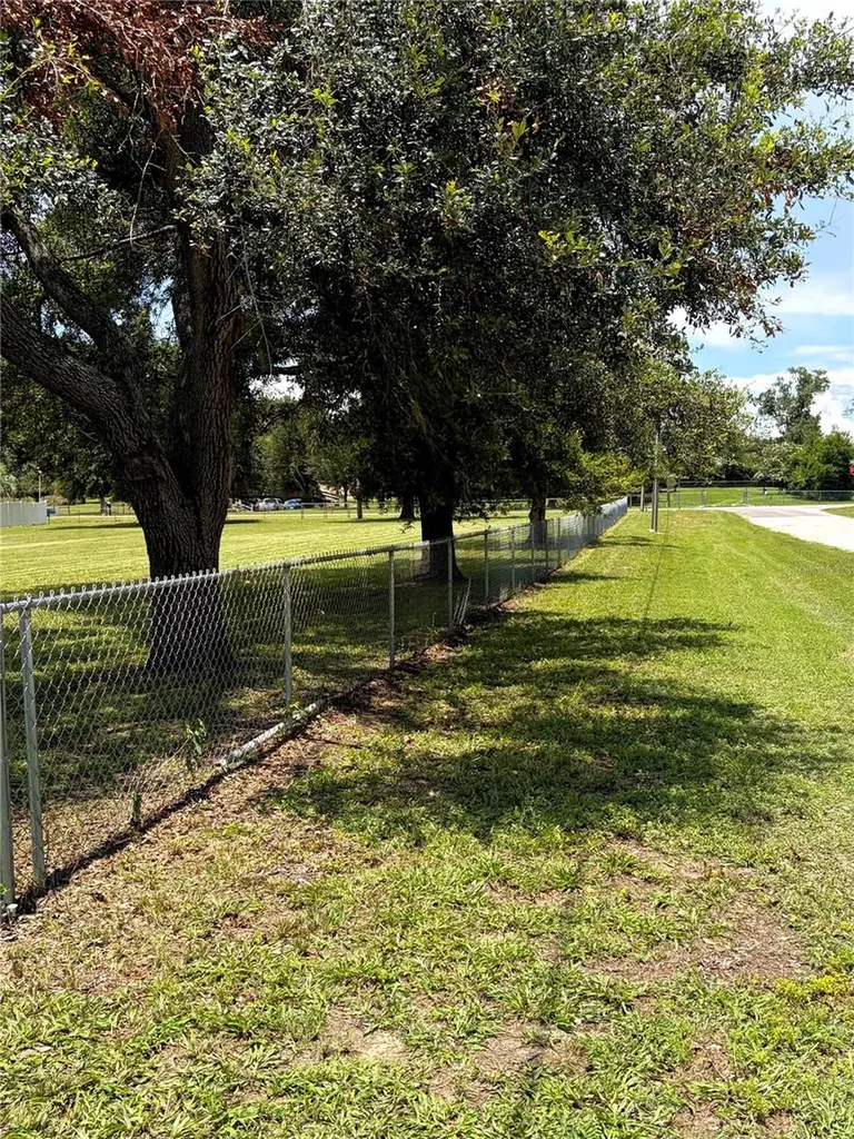 38714 Centennial Road Dade City FL 33525
