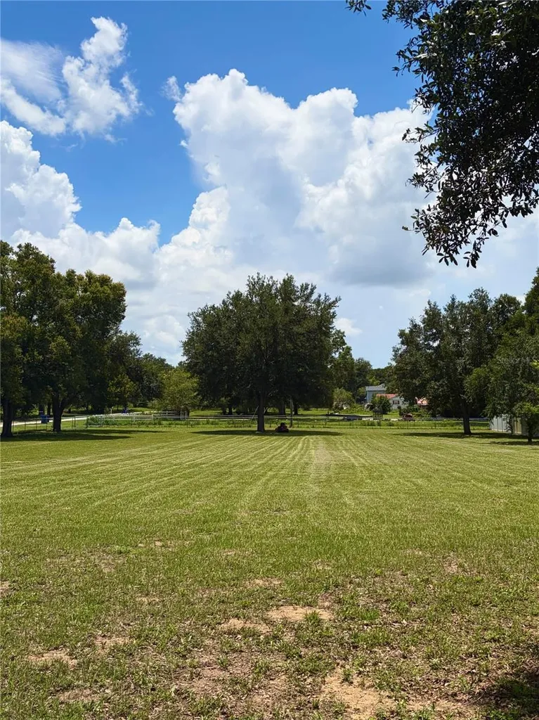 38714 Centennial Road Dade City FL 33525