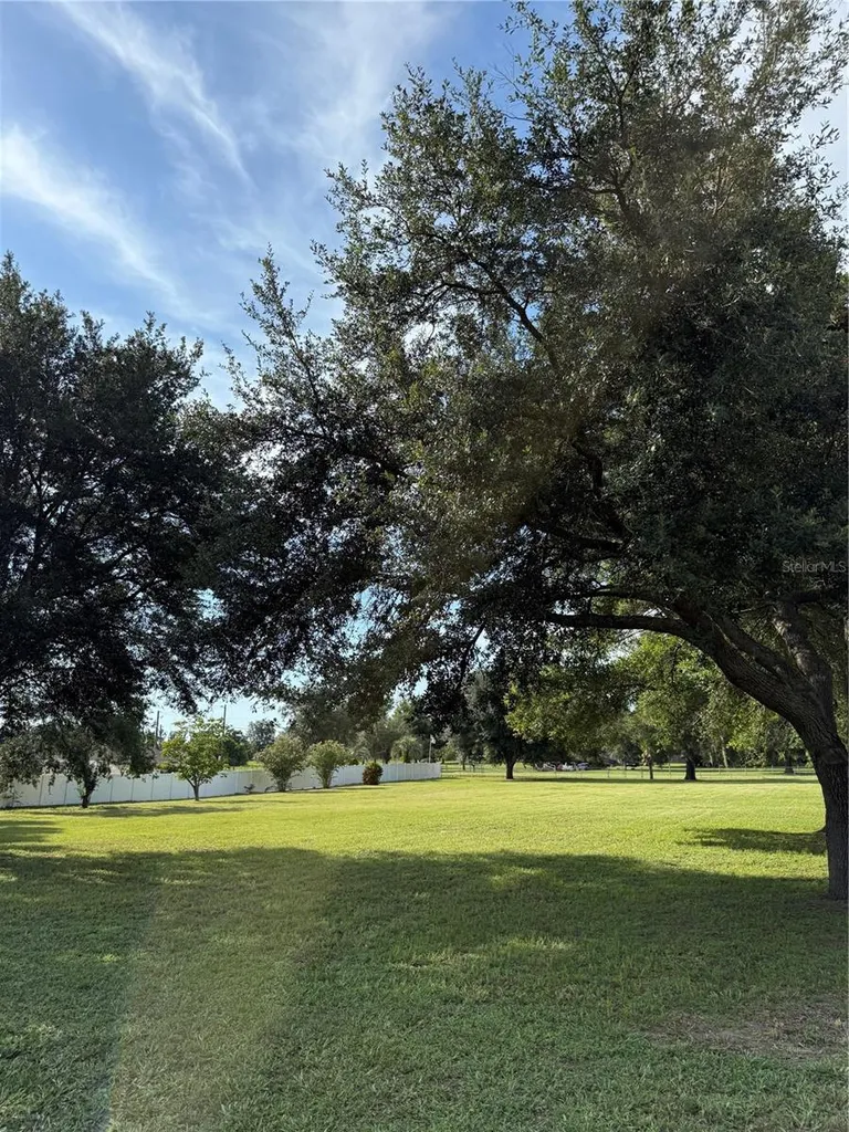 38714 Centennial Road Dade City FL 33525