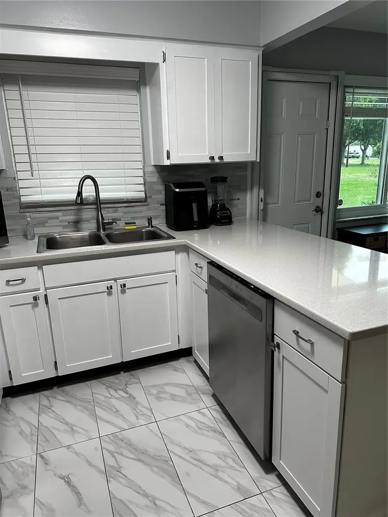 8235 Burgundy Drive N Pinellas Park FL 33781