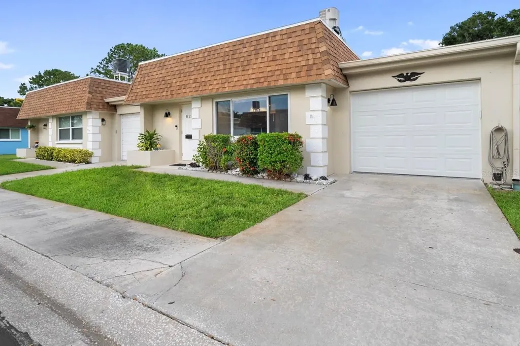 8235 Burgundy Drive N Pinellas Park FL 33781