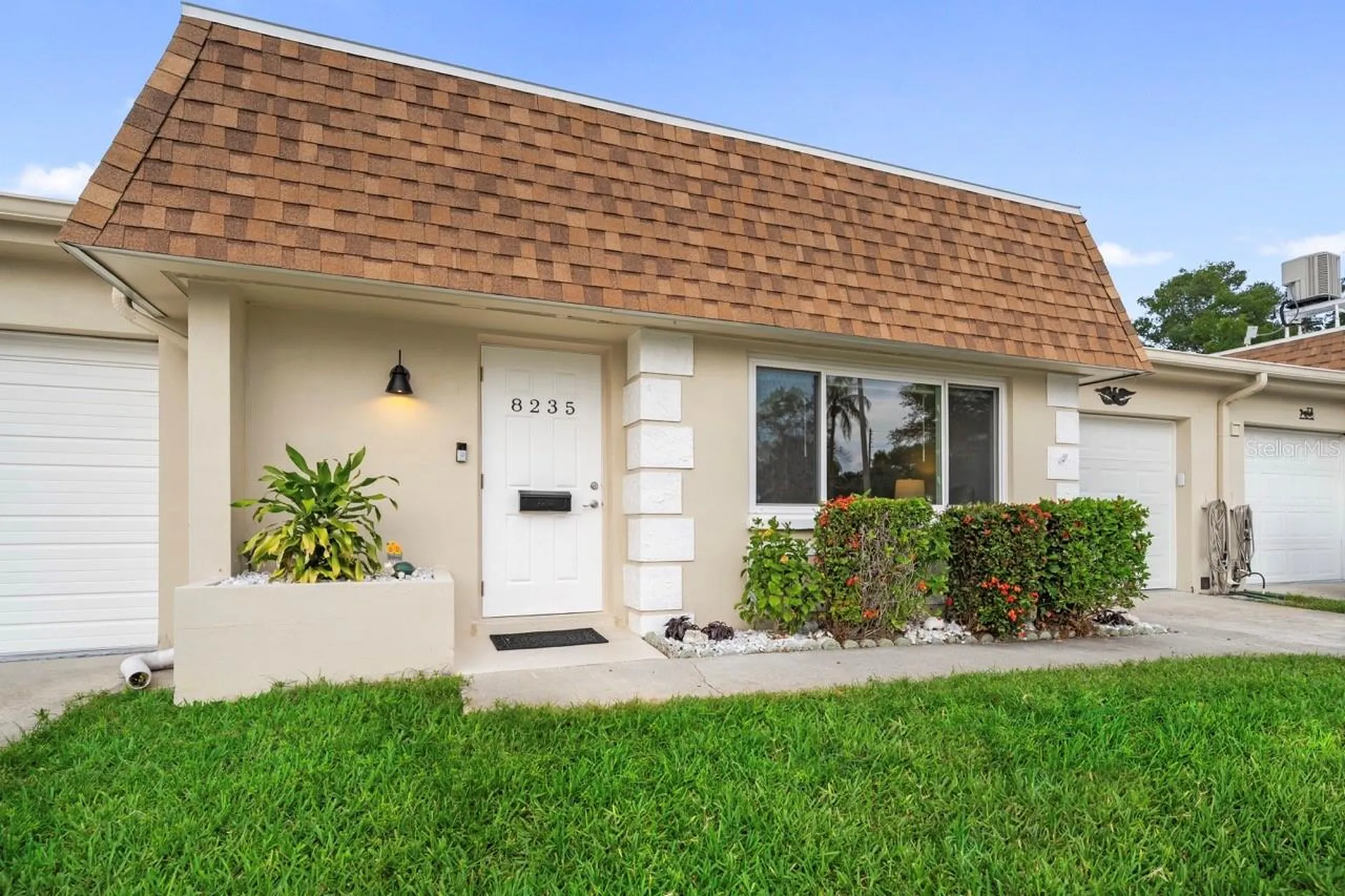8235 Burgundy Drive N Pinellas Park FL 33781