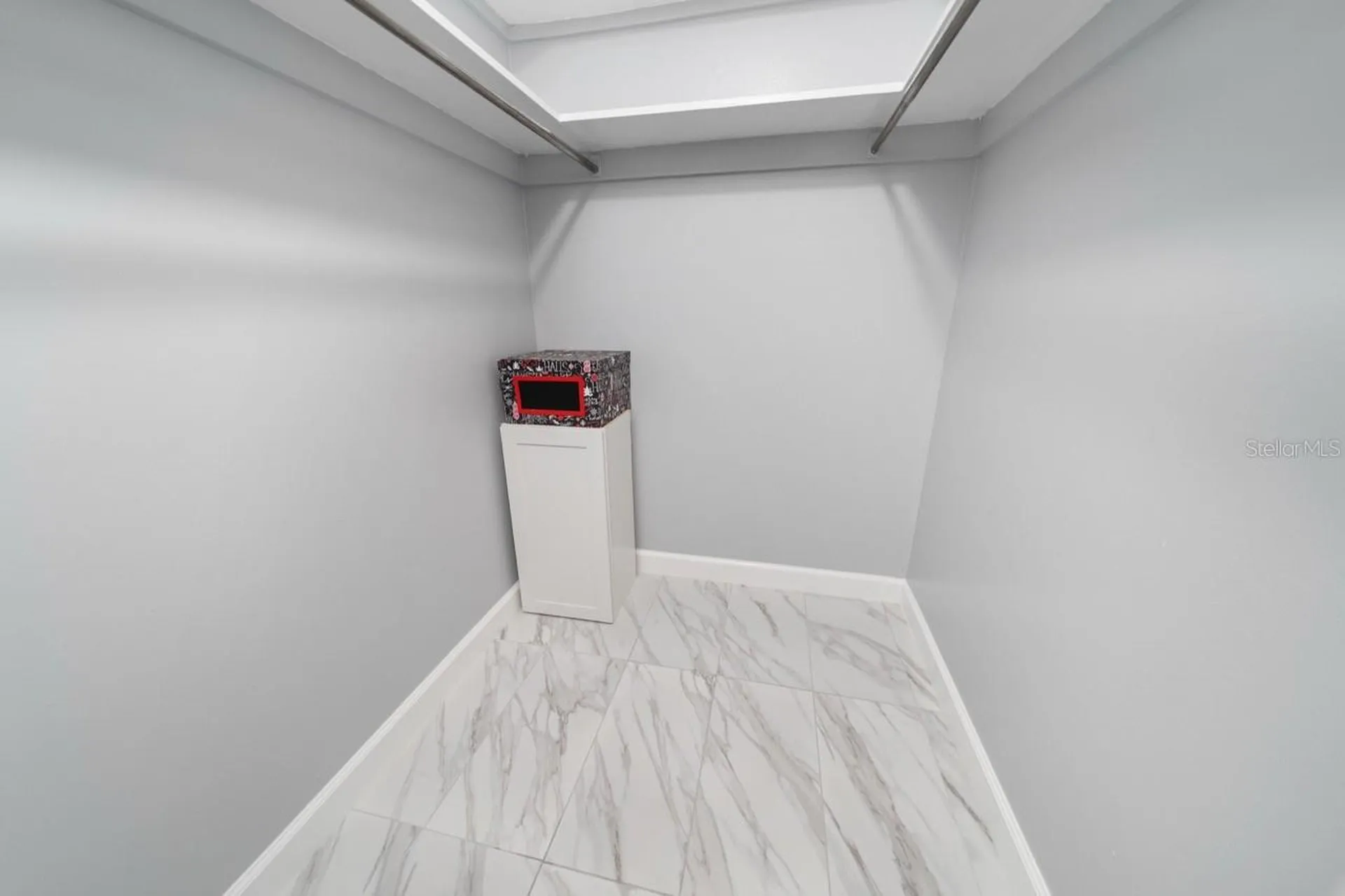 8235 Burgundy Drive N Pinellas Park FL 33781